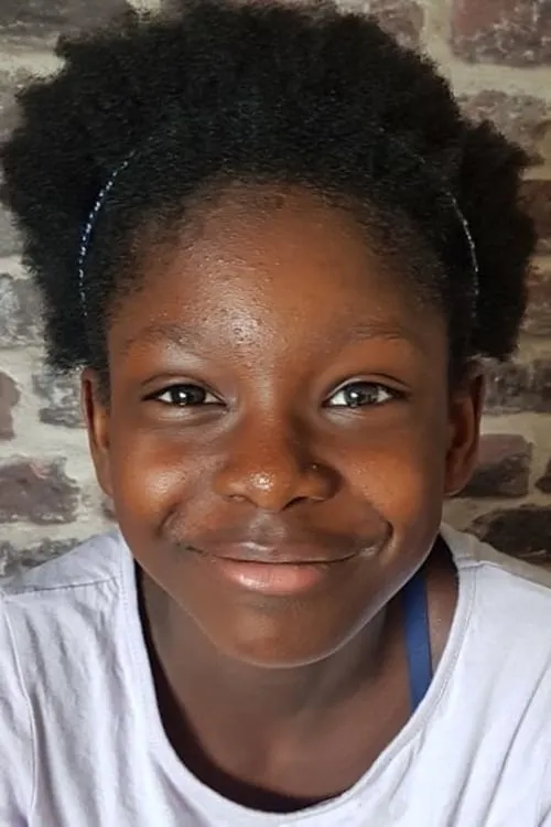 Keyla Fala interpretando a Sofia (8 ans) / la princesse