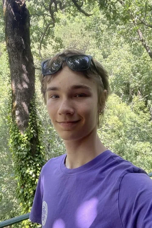 Flannan Obé ha trabajado con Kéziah Faure en 1 ocasiones