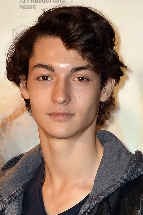 Khaled Alouach interpretando a Fouad