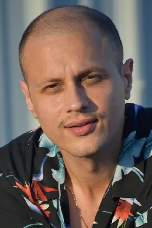 Genevieve Padalecki ha trabajado con Khan Baykal en 1 ocasiones