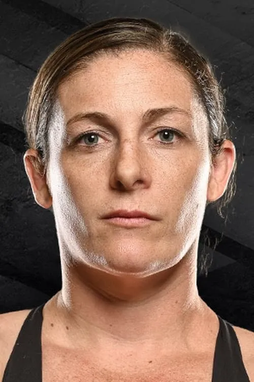 Chris Camozzi ha trabajado con Khortni Kamyron en 3 ocasiones