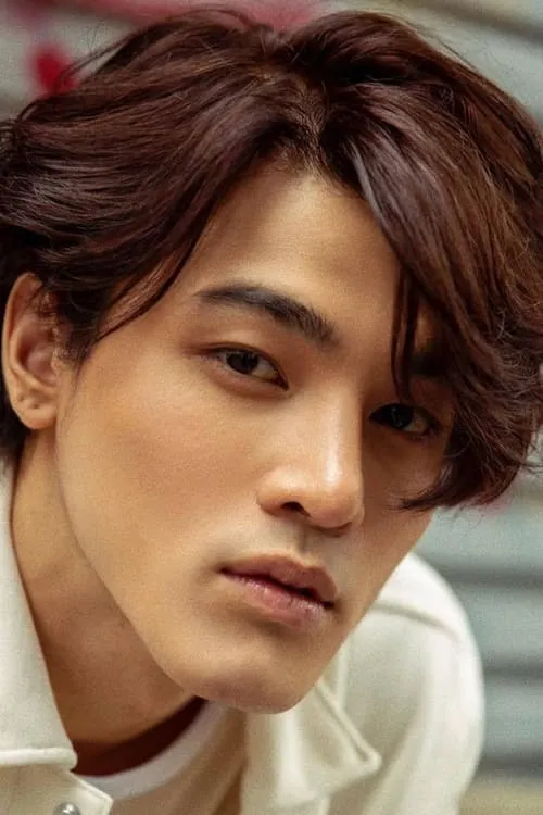 Anh Dung ha trabajado con Khương Lê en 1 ocasiones