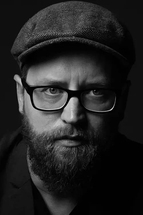 Kiah Roache-Turner interpretando a