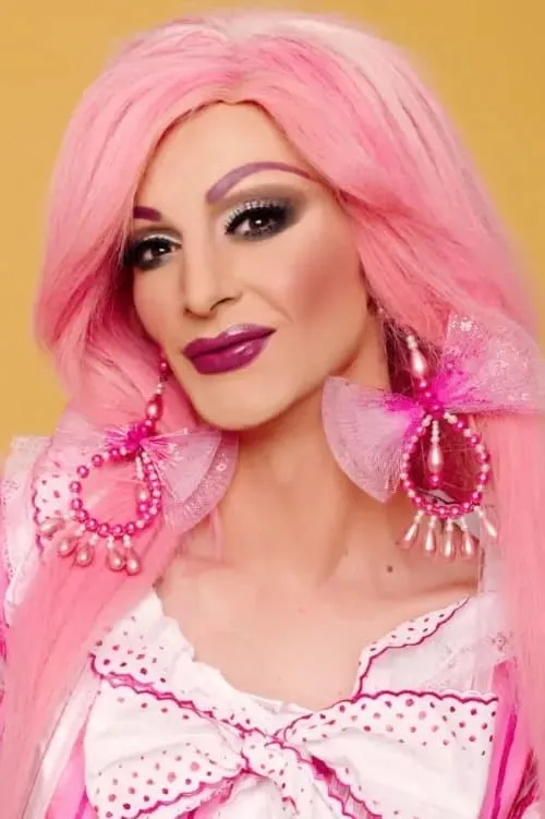 Kika Lorace en su biografía y filmografía