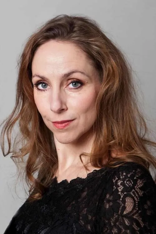 Kiki Brandt — personaje: Vært