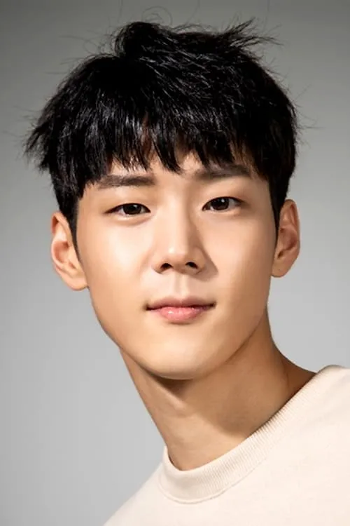 Kim Hee-joong — personaje: Ye-min