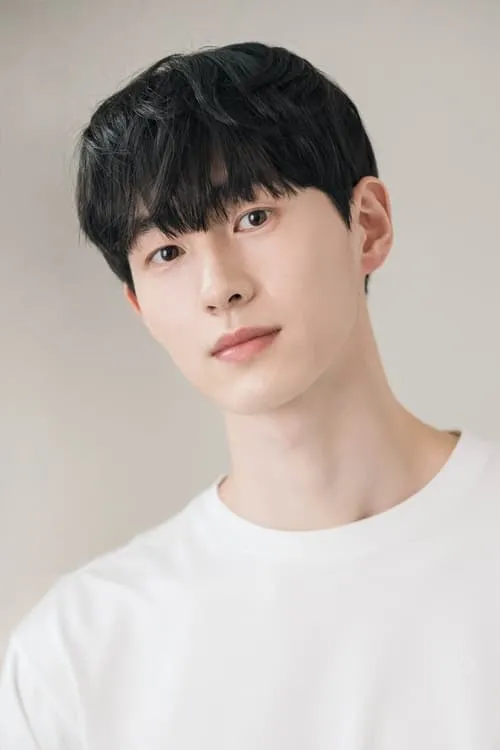 Kim Ho-young — personaje: Cha Jung-woo