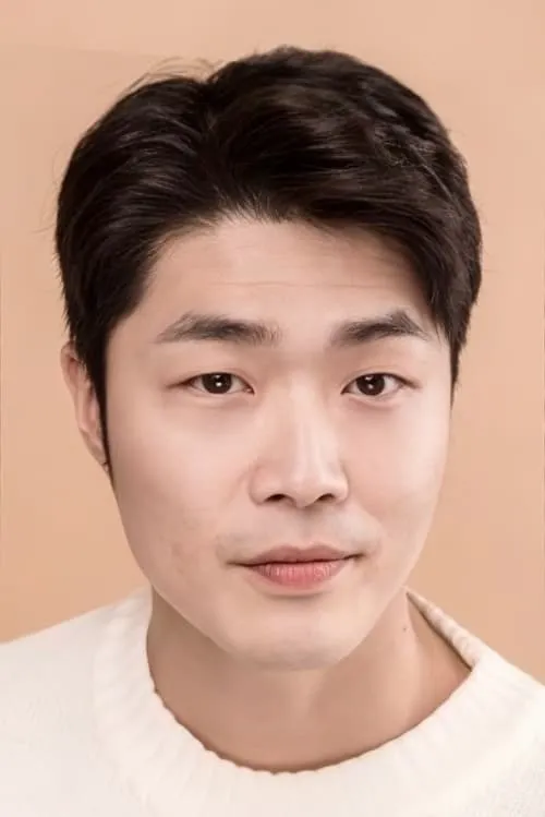 Kim Joon-hyung en su biografía y filmografía