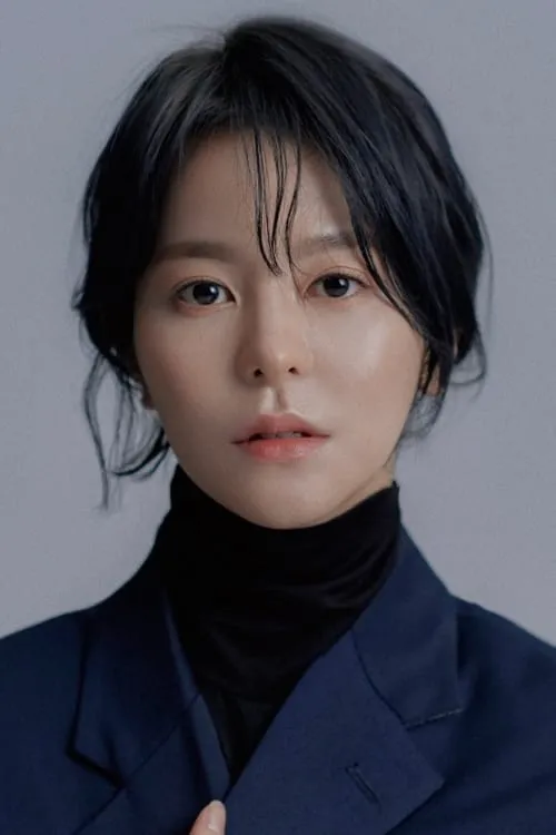 Kim Ju-yeon — personaje: Lee Soo-yeon