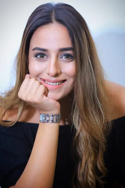 Kinza Razaak — personaje: Natalia