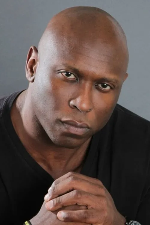 Adam Daniel Mezei ha trabajado con Kip Brown en 1 ocasiones