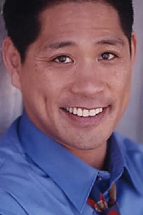 Kipp Shiotani interpretando a Oriental Thief