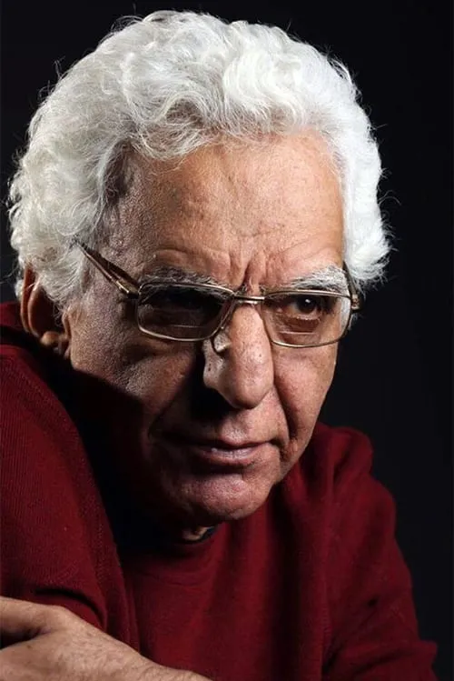 Parvindokht Yazdanian ha trabajado con Kiumars Pourahmad en 1 ocasiones