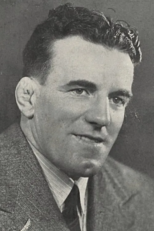 Kiwi Kingston interpretando a Self