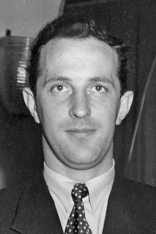 Carl-Adam Nycop ha trabajado con Knut Nordahl en 1 ocasiones