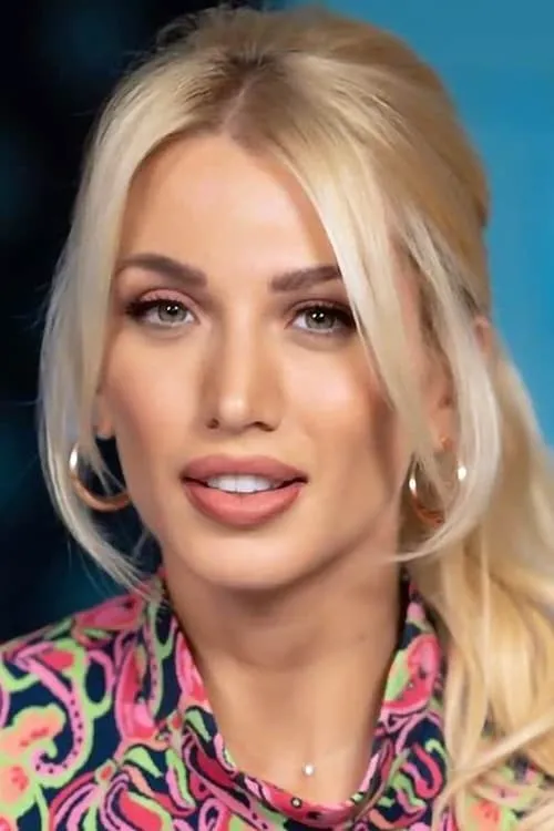 Konstantina Spyropoulou — personaje: Konstantina Spyropoulou - Host