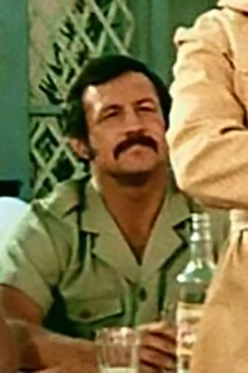 Sandy Nkomo ha trabajado con Kosie Smith en 1 ocasiones