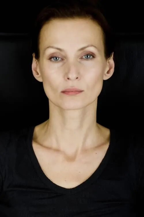 Kristel Leesmend interpretando a 