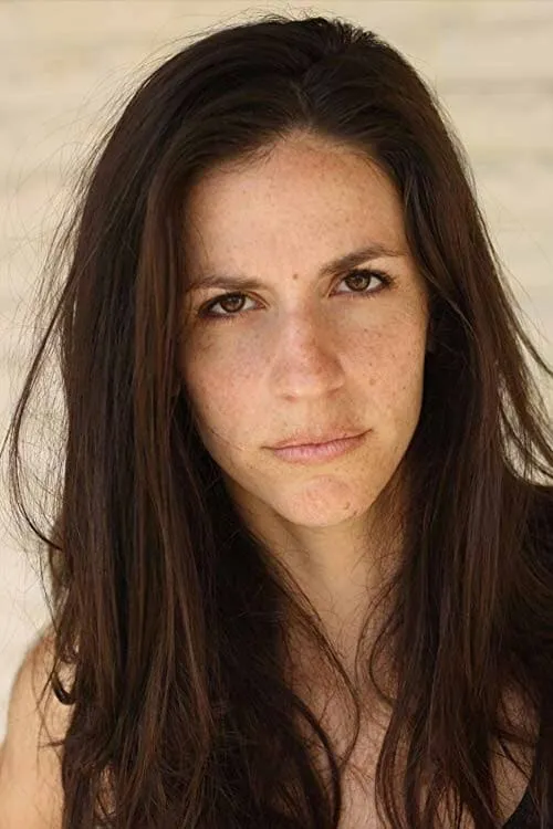 Holland Hayes ha trabajado con Kristin Wollett en 1 ocasiones