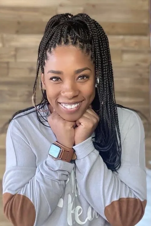 Krystina Arielle interpretando a Antidar Williams / Mace Windu / Fake Amidala / Rabé / Sabé