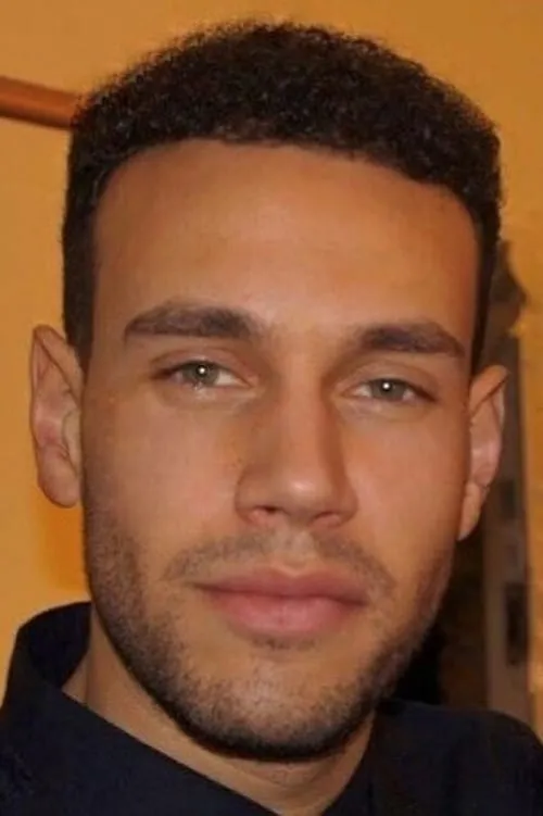 Kyle Lima interpretando a Obi