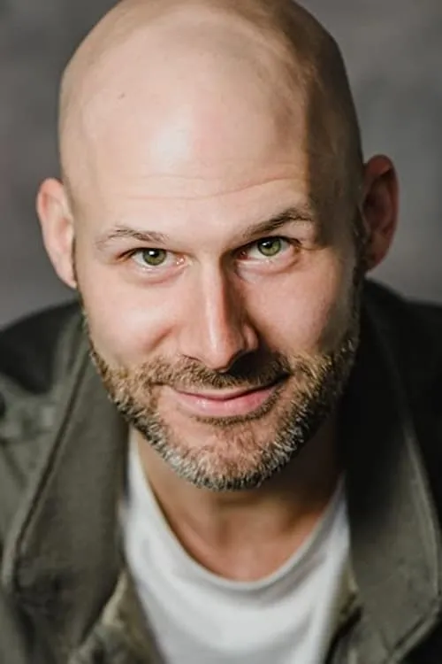 Nicholas Dohy ha trabajado con Kyle Strauts en 2 ocasiones