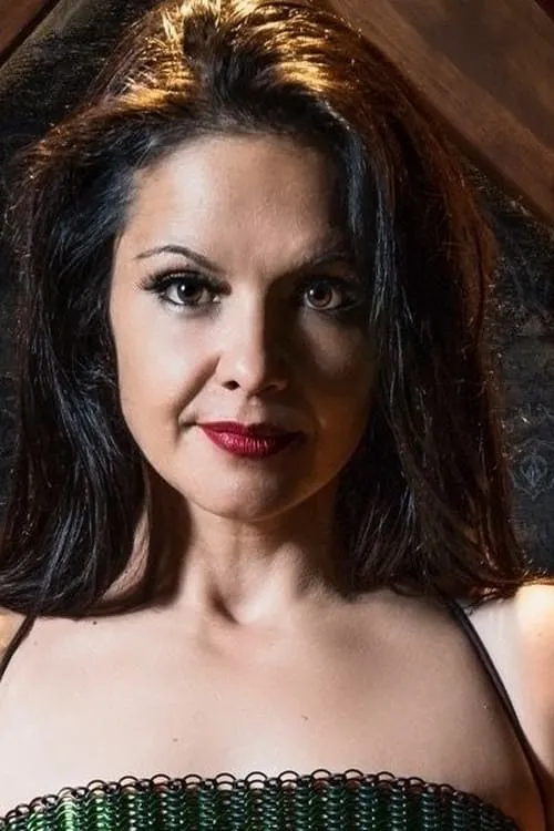 Paula Thebert ha trabajado con Lady Remedy Ann en 1 ocasiones