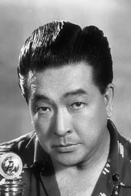 Raymond Red ha trabajado con Lamberto V. Avellana en 2 ocasiones