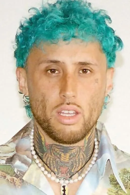 Michael Metuakore ha trabajado con Lance Savali en 1 ocasiones