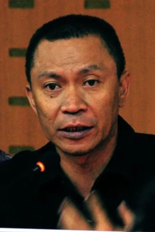 Lance interpretando a Lance