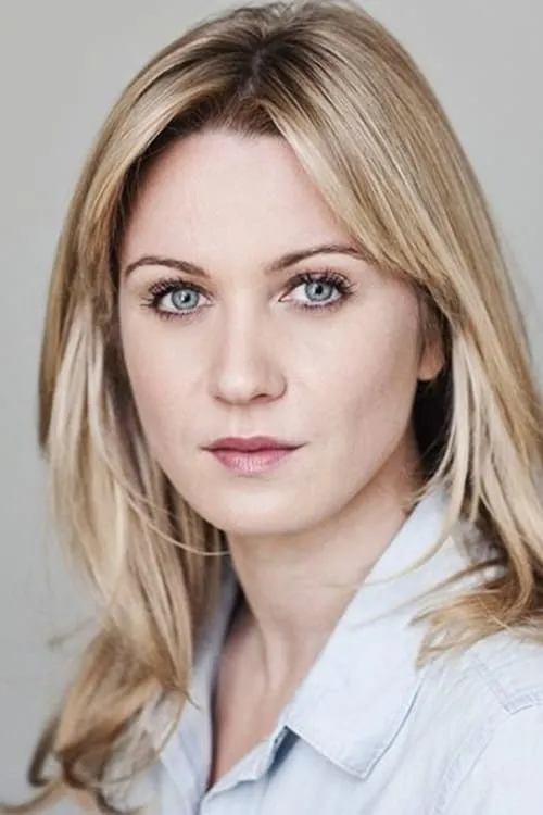 Lara Clear interpretando a Lauren