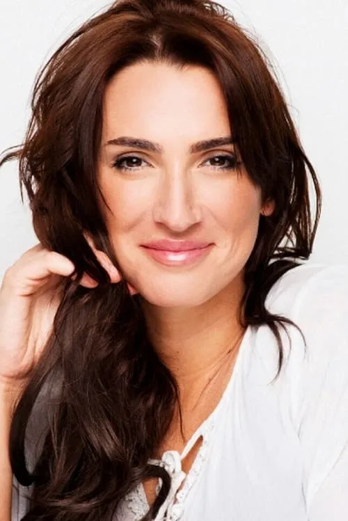 Alberto Ayala ha trabajado con Lara Martorell en 1 ocasiones