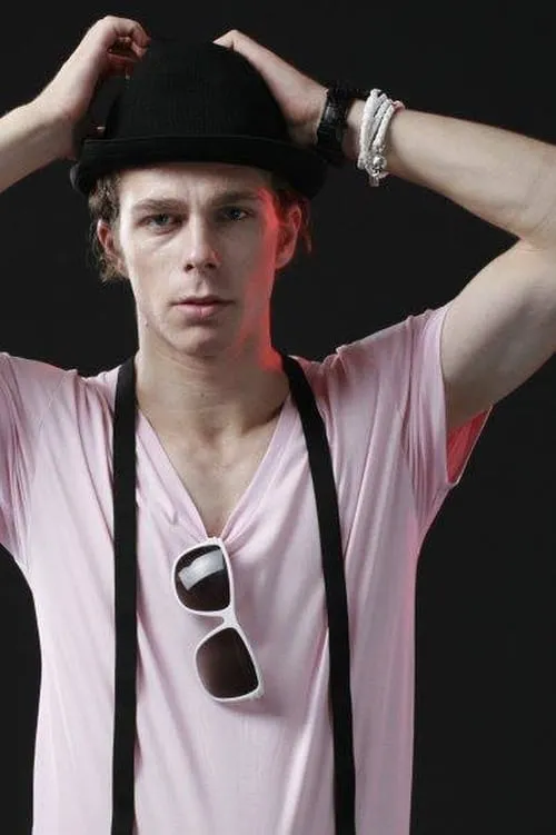 Vlad Bîrzanu ha trabajado con Lari Giorgescu en 1 ocasiones