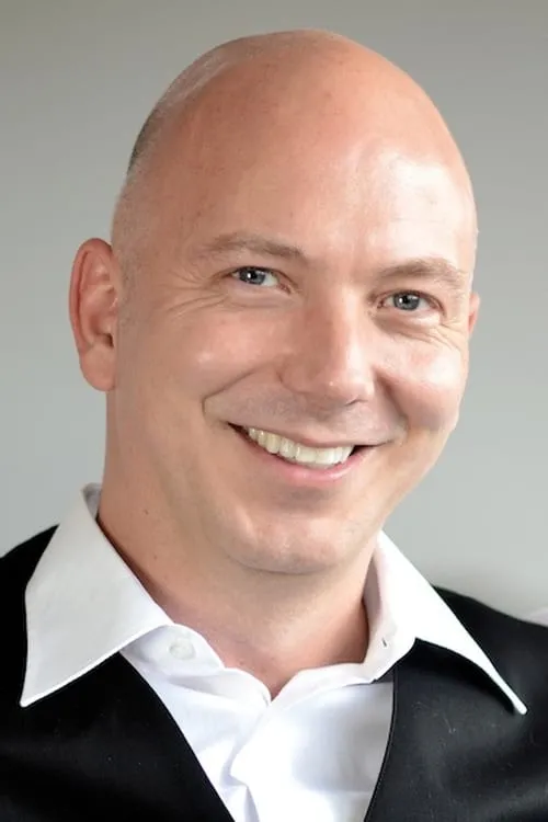 Lars Doppler interpretando a Pilot