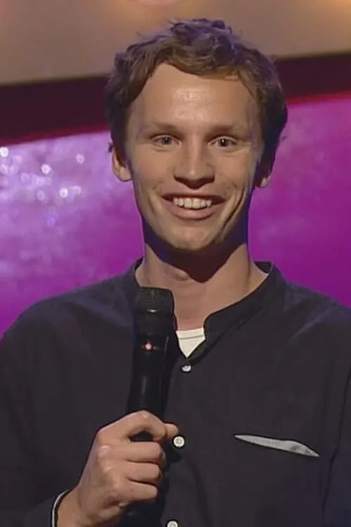 Melvin Kakooza ha trabajado con Lasse Sandholdt en 1 ocasiones