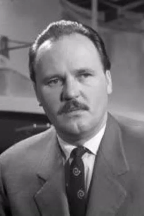 Árpád Gyenge ha trabajado con László György en 5 ocasiones