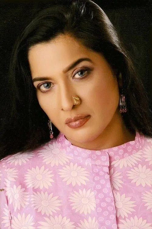 Lata Haya — personaje: Devyani