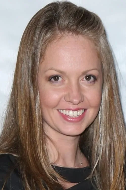 Laura Beth Love interpretando a Fighter Pilot