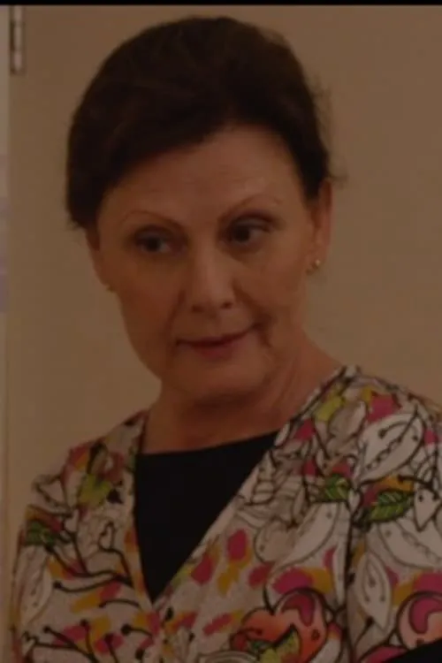 Kathy Roberts ha trabajado con Laura Callingham en 1 ocasiones