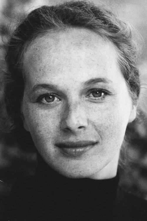 Laura Lenzi — personaje: Sonja