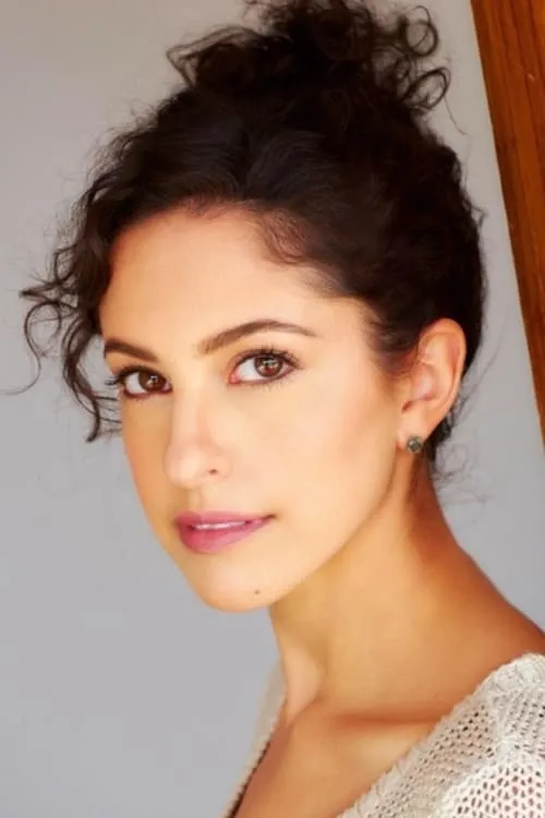 Laura Nicole Harrison interpretando a Tori Hausermann (as Laura Harrison)