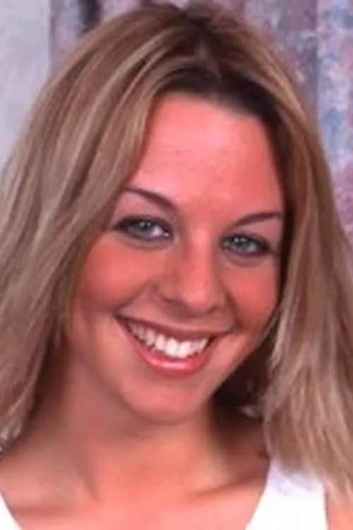 Laura Singer interpretando a