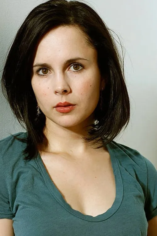 Lauren Birkell interpretando a Melissa Rowan