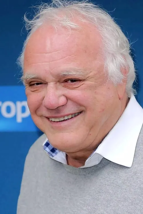 Laurent Cabrol — personaje: Self - Presenter