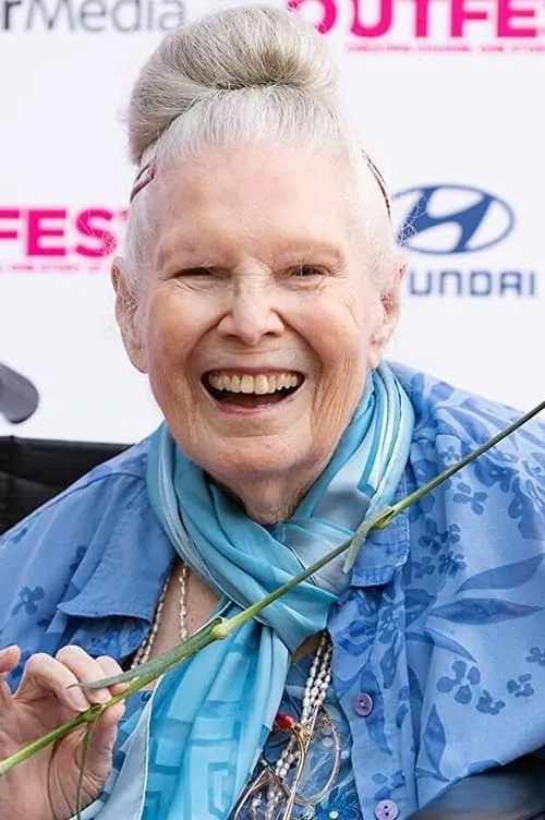 Laurie Franks interpretando a Self