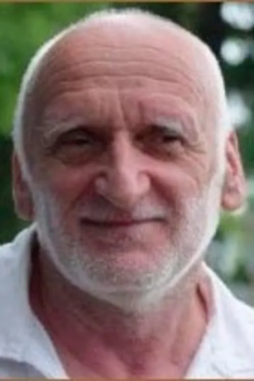 Lavrentiy Akhba en su biografía y filmografía