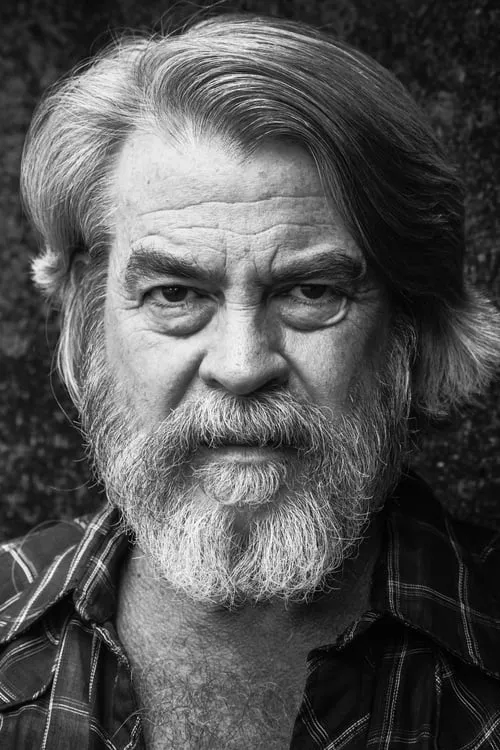 Lawrence Turner interpretando a Thorne