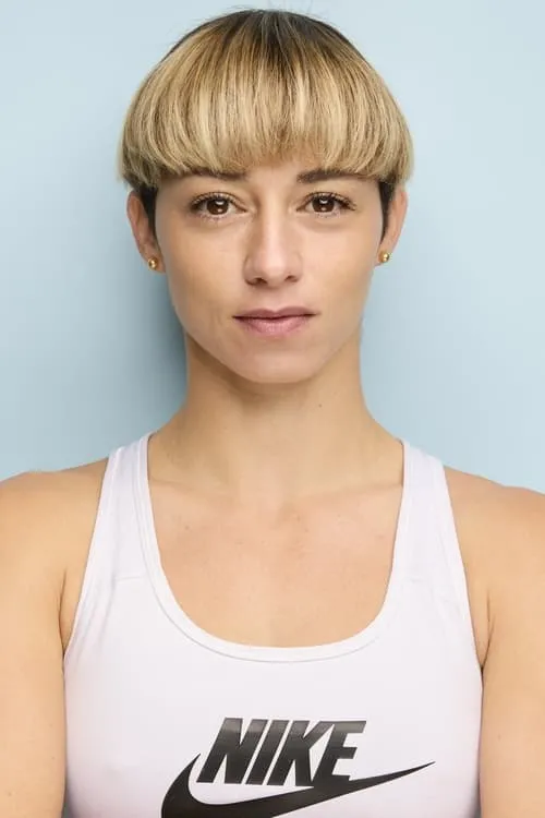 Alaina Hoolihan ha trabajado con Léa Catania en 1 ocasiones