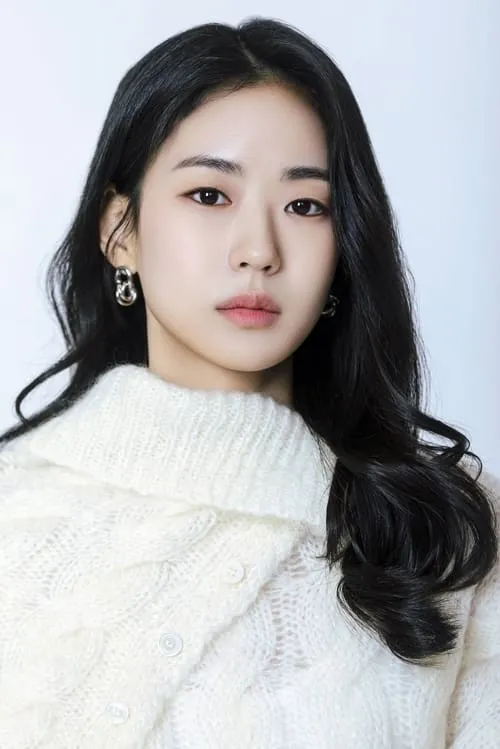 Lee E-dam — personaje: Kim Yi-seol