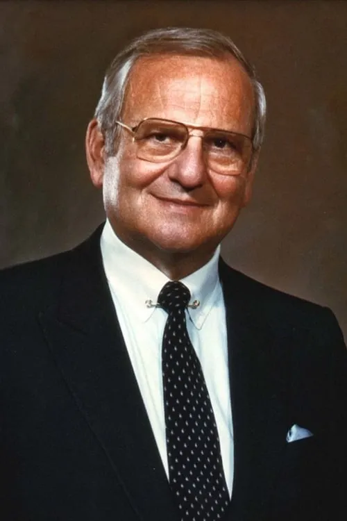 Lee Iacocca — personaje: Self